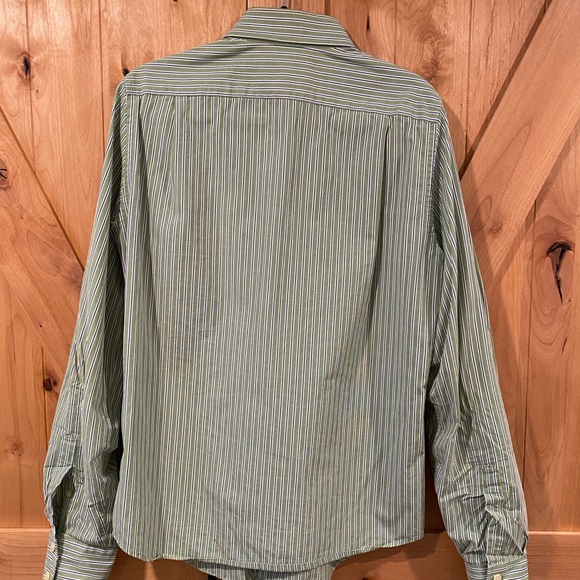 Abercrombie and Fitch button-down striped shirt, Muscle fit - Picture 2 of 5